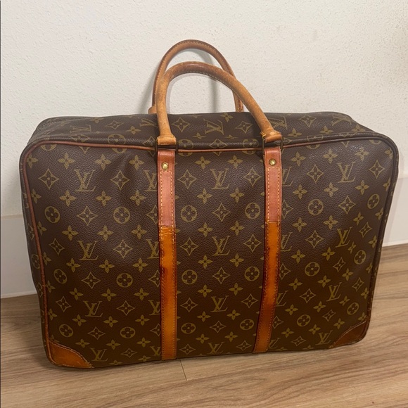 Louis Vuitton Brown Monogram Travel Bag (call out) - Picture 3 of 11